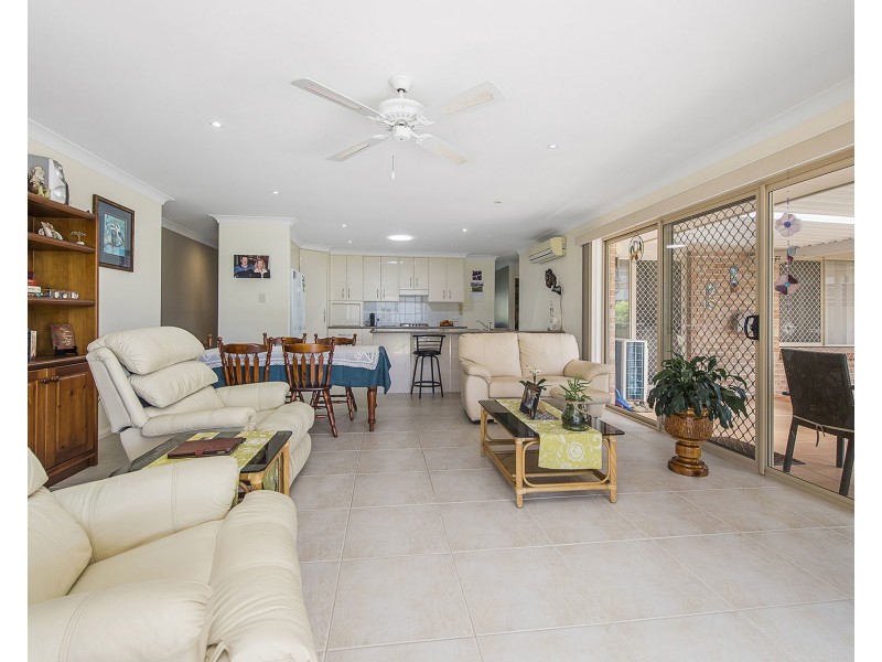 8 Tweed Place, Lake Cathie NSW 2445