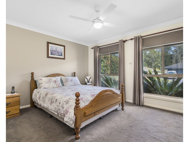 8 Tweed Place, Lake Cathie NSW 2445