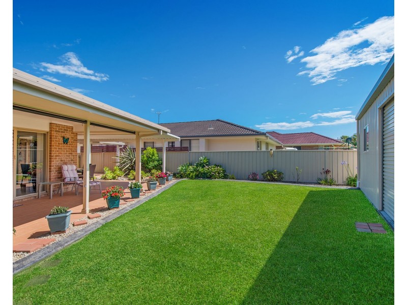 8 Tweed Place, Lake Cathie NSW 2445