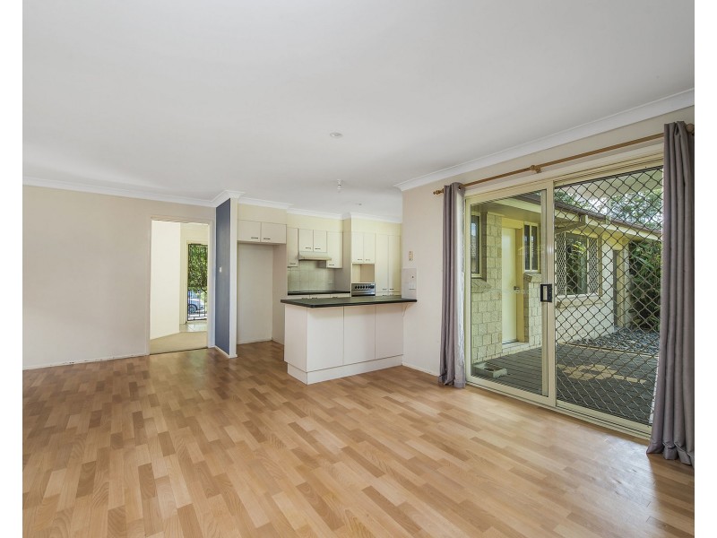 24 Abel Tasman Drive, Lake Cathie NSW 2445