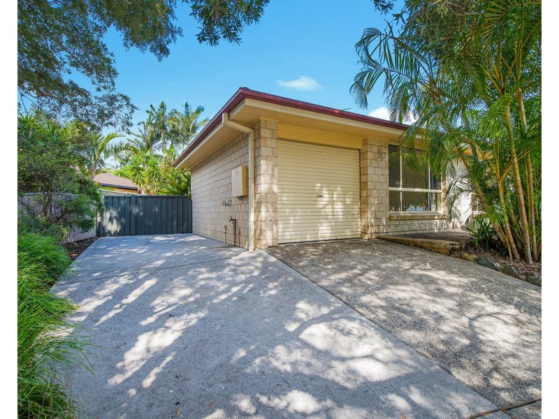 24 Abel Tasman Drive, Lake Cathie NSW 2445