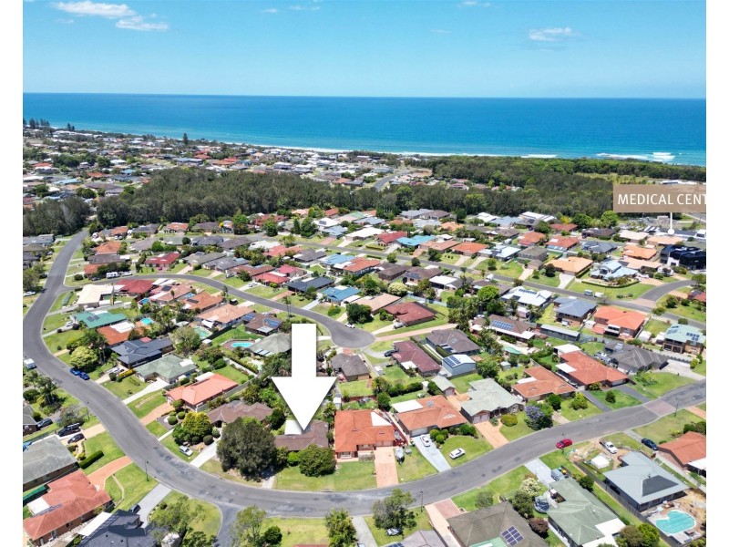 24 Abel Tasman Drive, Lake Cathie NSW 2445