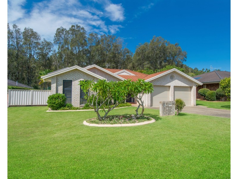 32 Bounty Avenue, Lake Cathie NSW 2445