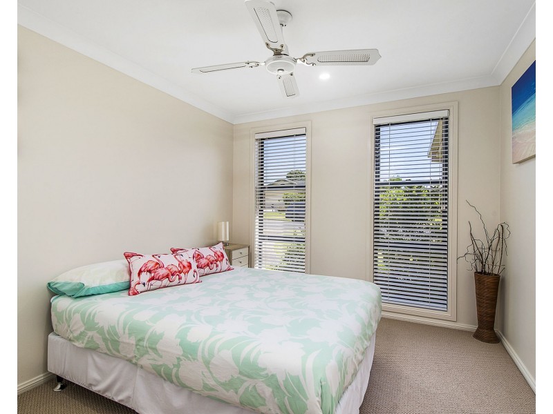 32 Bounty Avenue, Lake Cathie NSW 2445