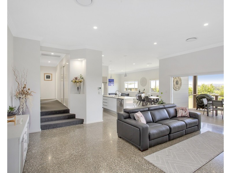 16 St Lucia Place, Bonny Hills NSW 2445