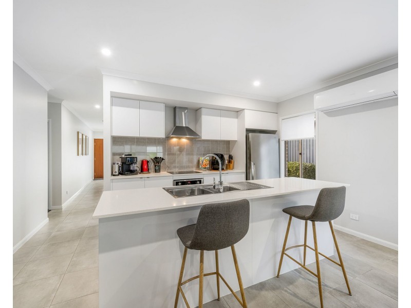 20 Antigua Avenue, Lake Cathie NSW 2445