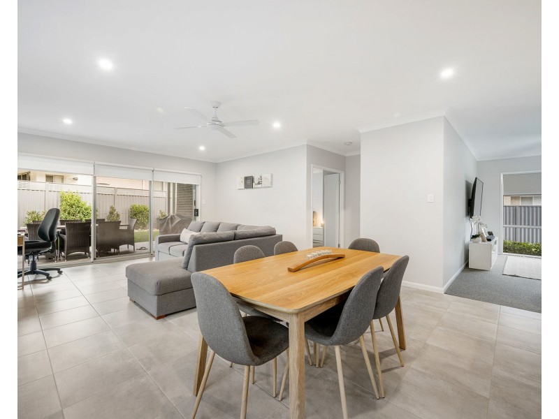 20 Antigua Avenue, Lake Cathie NSW 2445