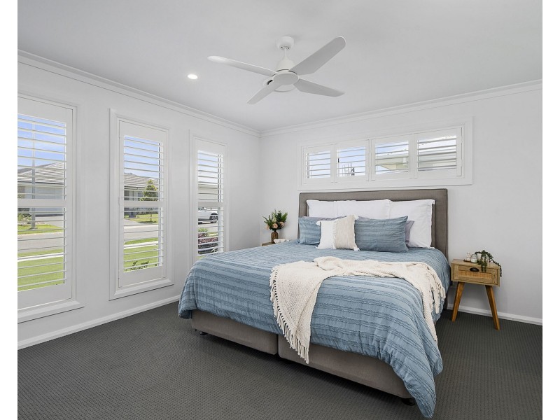 6 Dominica Street, Lake Cathie NSW 2445