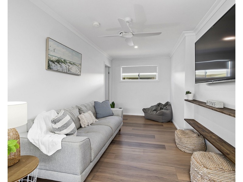 6 Dominica Street, Lake Cathie NSW 2445