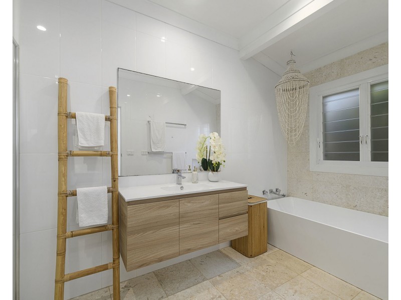 27 Graham Street, Bonny Hills NSW 2445