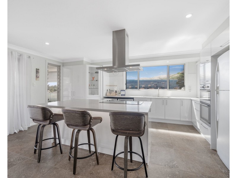 6 Grenadines Way, Bonny Hills NSW 2445