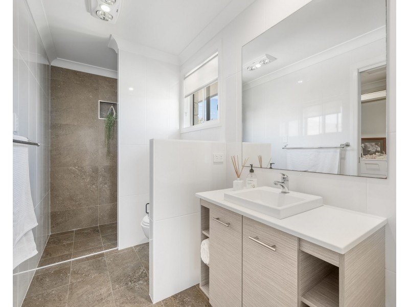 6 Grenadines Way, Bonny Hills NSW 2445