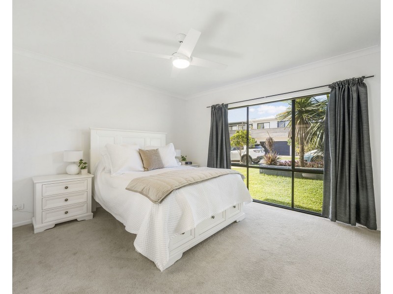 30 Summer Circuit, Lake Cathie NSW 2445