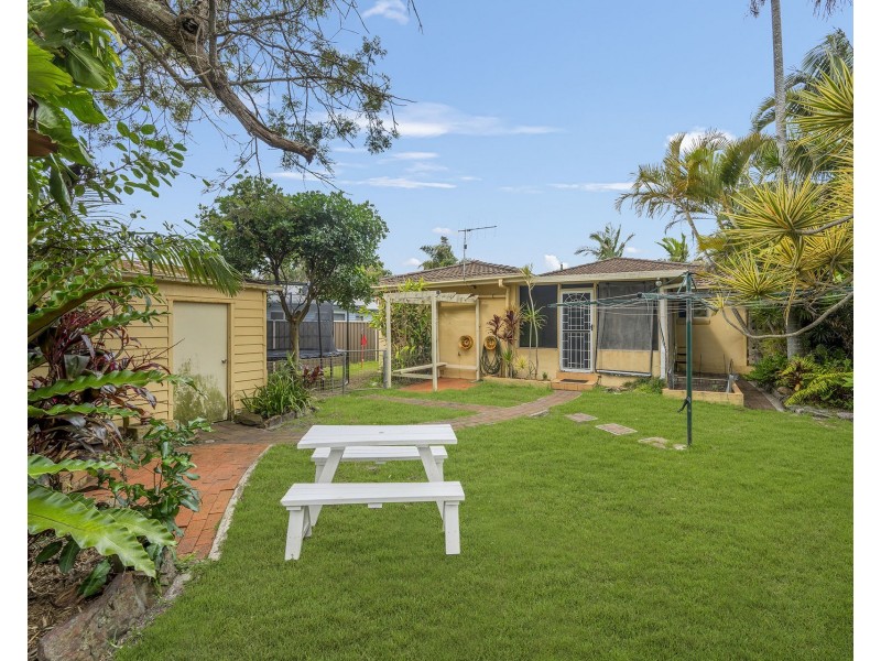 11 Koribah Avenue, Lake Cathie NSW 2445