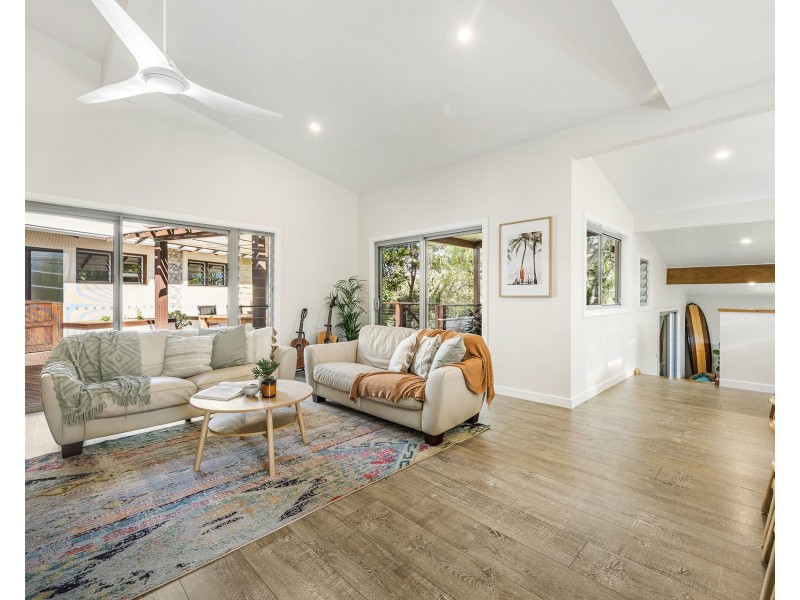 13 Monica Place, Lake Cathie NSW 2445