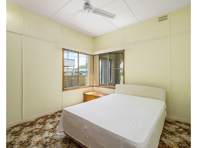 6 George Street, Laurieton NSW 2443