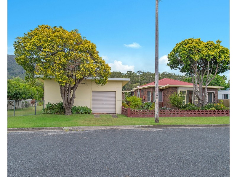 6 George Street, Laurieton NSW 2443