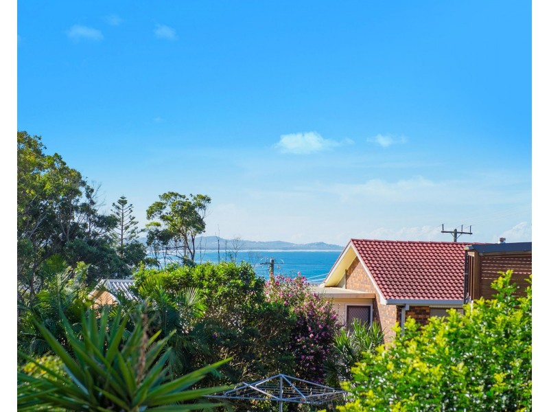 27 Panorama Drive, Bonny Hills NSW 2445