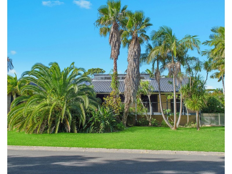 2 Seabreeze Court, Bonny Hills NSW 2445