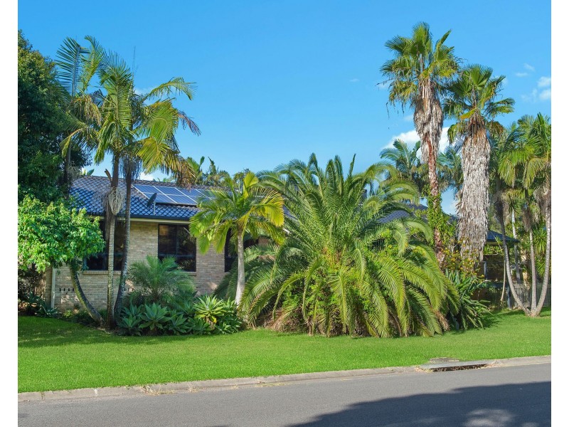 2 Seabreeze Court, Bonny Hills NSW 2445