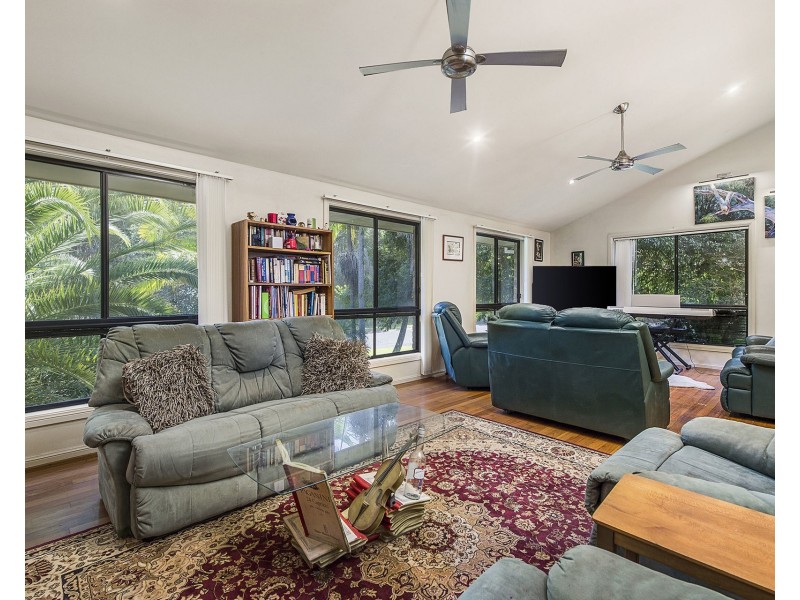 2 Seabreeze Court, Bonny Hills NSW 2445