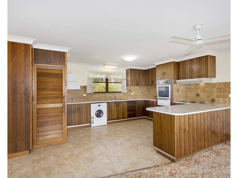 16 Short Street, Bonny Hills NSW 2445