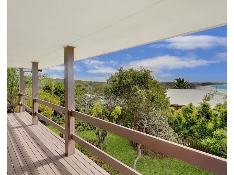 16 Short Street, Bonny Hills NSW 2445