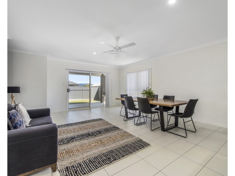 6 Antilles Way, Lake Cathie NSW 2445