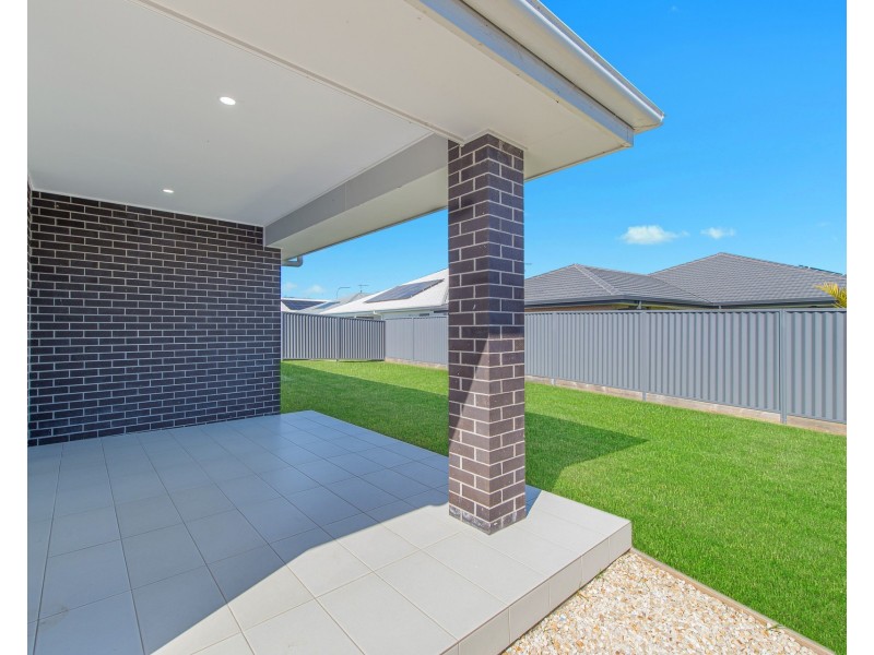 6 Antilles Way, Lake Cathie NSW 2445