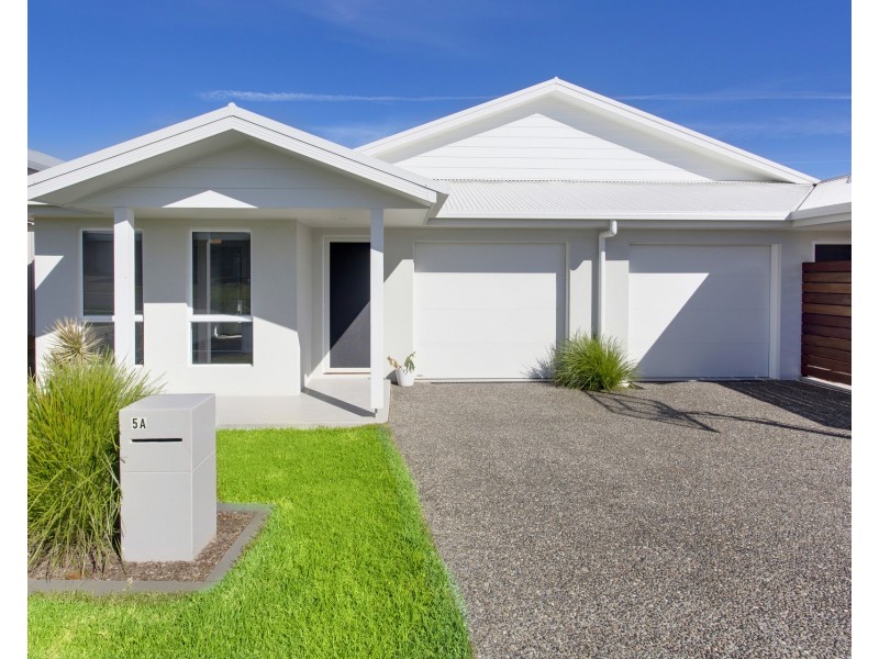 5A Seahorse Rise, Lake Cathie NSW 2445
