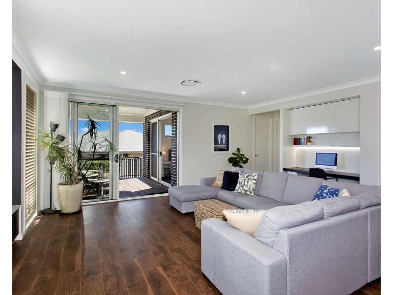 7 Seaside Drive, Lake Cathie NSW 2445