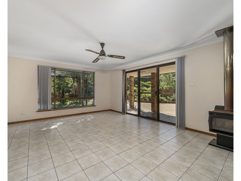 50 Tallong Drive, Lake Cathie NSW 2445