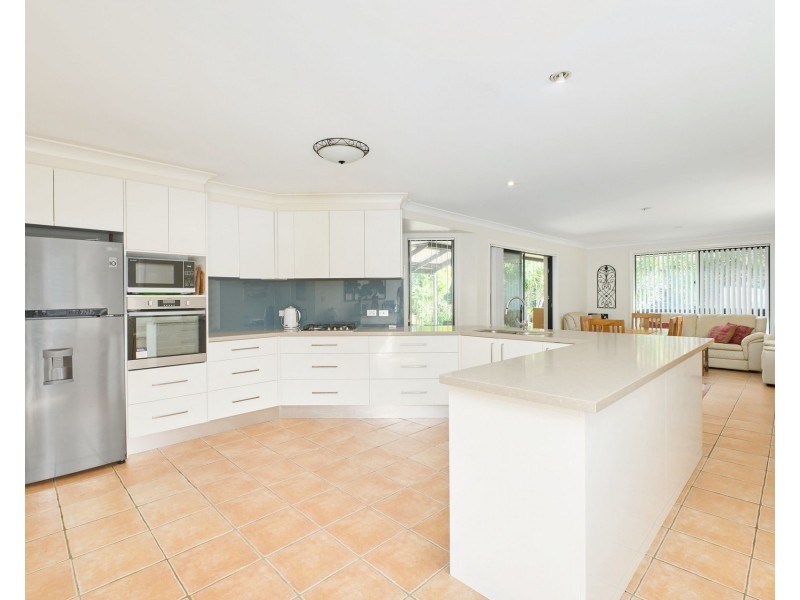 47 Abel Tasman Drive, Lake Cathie NSW 2445
