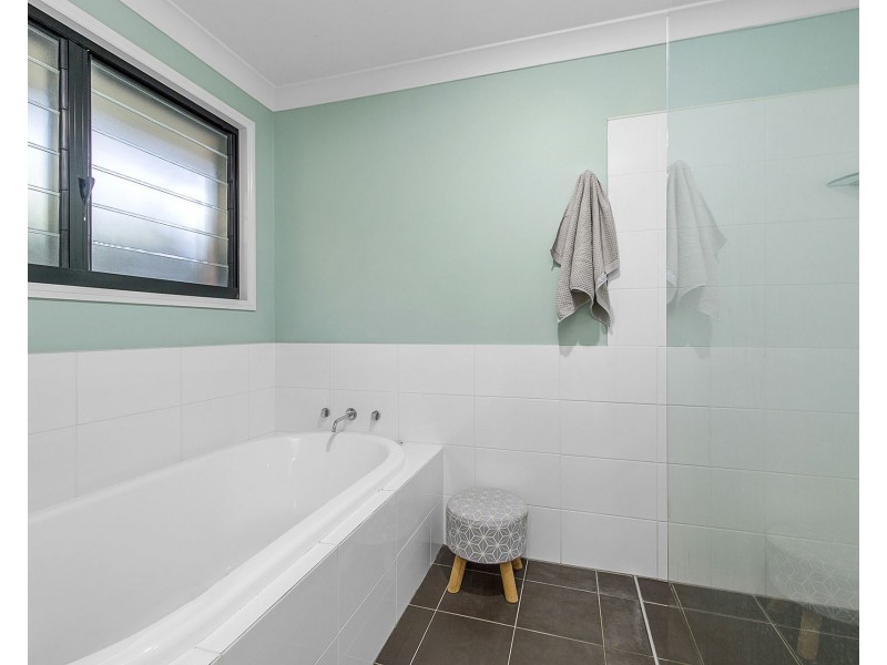 16 John Phillip Drive, Bonny Hills NSW 2445