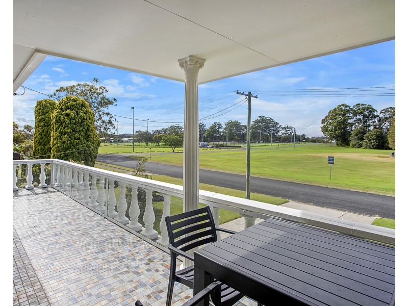 16 McLennan Street, Laurieton NSW 2443