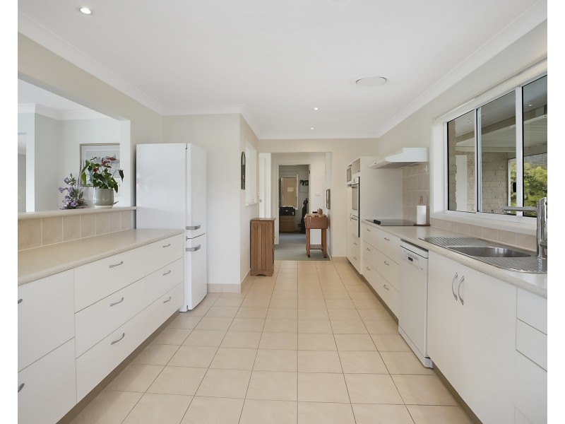 16 McLennan Street, Laurieton NSW 2443