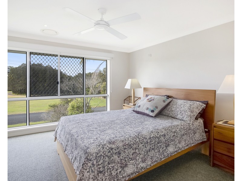 16 McLennan Street, Laurieton NSW 2443