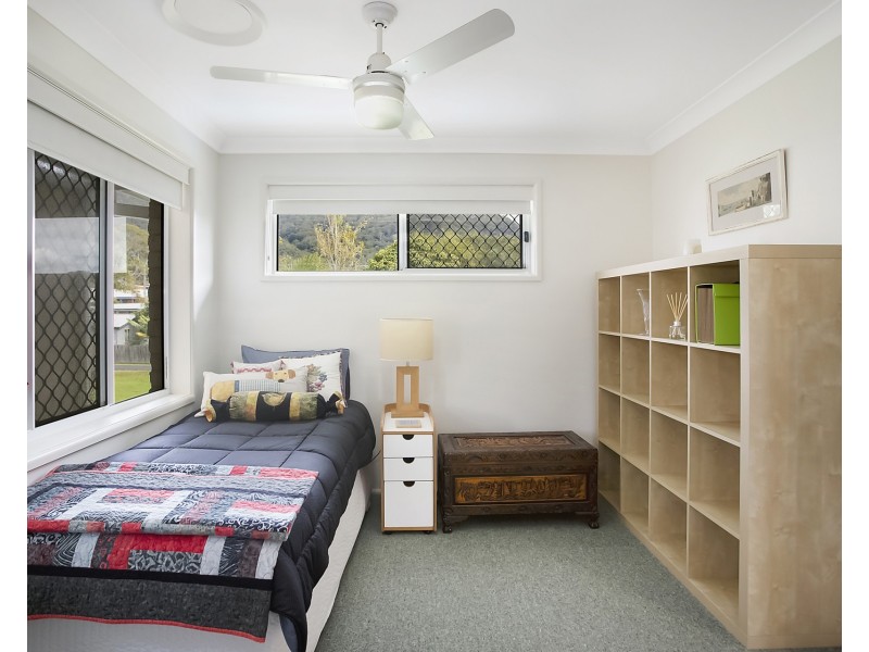 16 McLennan Street, Laurieton NSW 2443
