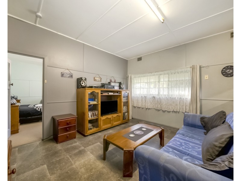 11 Lord Street, Laurieton NSW 2443