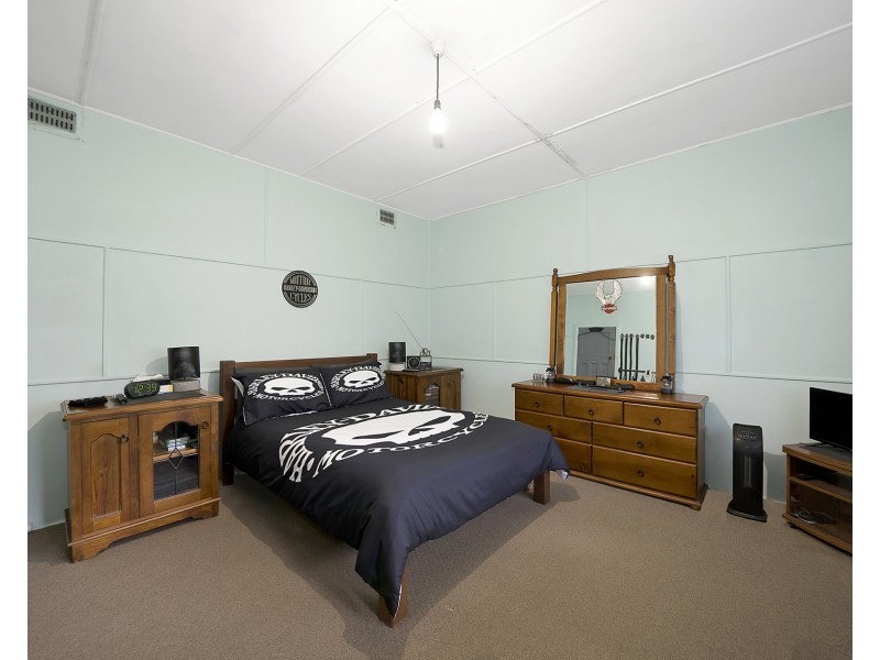 11 Lord Street, Laurieton NSW 2443