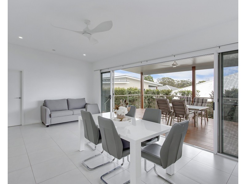 4 Glenneth Court, Bonny Hills NSW 2445