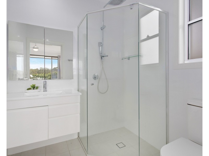 4 Glenneth Court, Bonny Hills NSW 2445