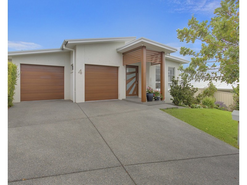 4 Glenneth Court, Bonny Hills NSW 2445