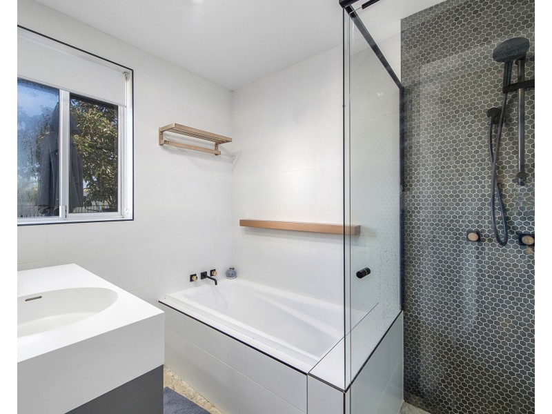 1511 Ocean Drive, Lake Cathie NSW 2445