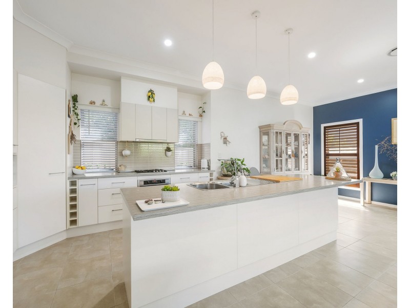 11 Rainbow Beach Drive, Bonny Hills NSW 2445