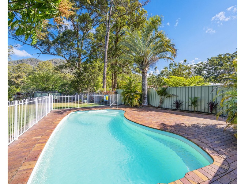 9 Victoria Place, West Haven NSW 2443