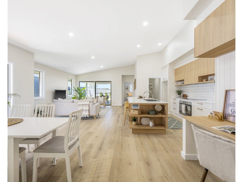 18 Dominica Street, Lake Cathie NSW 2445