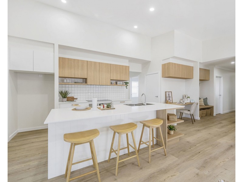 18 Dominica Street, Lake Cathie NSW 2445