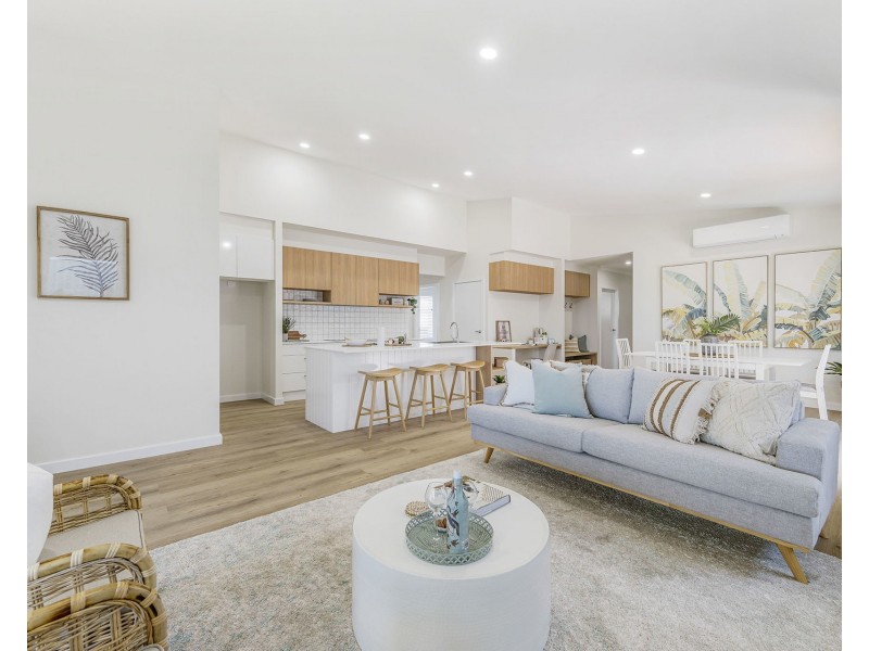 18 Dominica Street, Lake Cathie NSW 2445