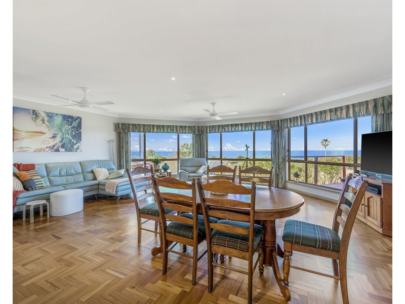 1526 Ocean Drive, Lake Cathie NSW 2445